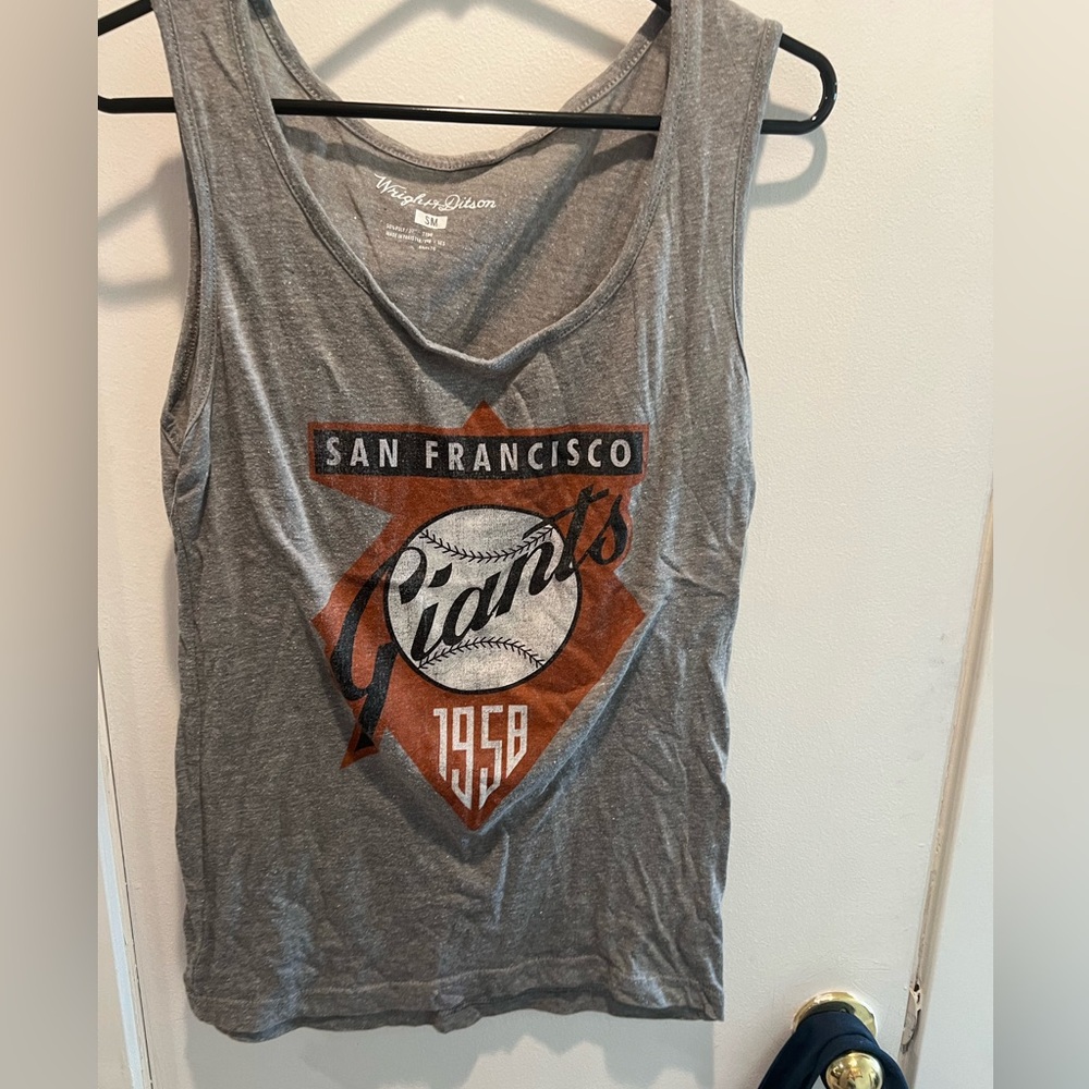 Giants gray tank